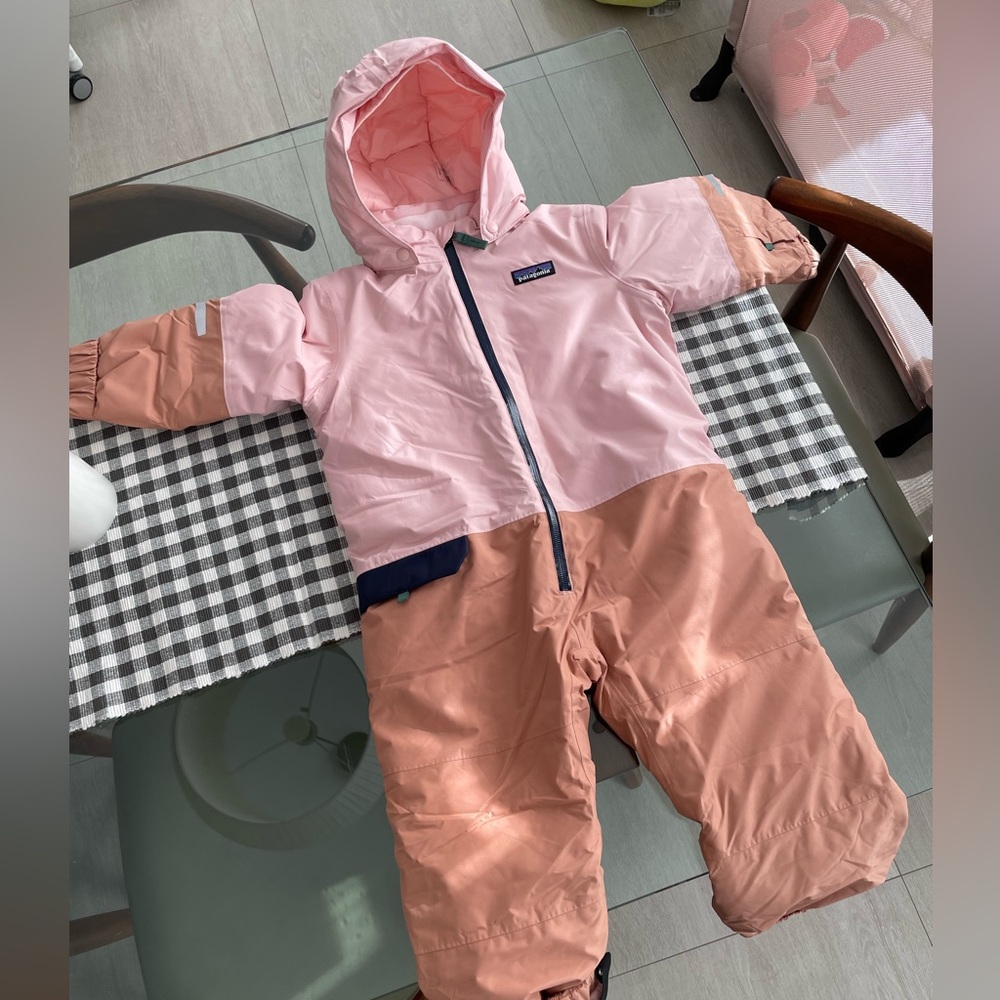 Patagonia baby snow pile one piece jacket